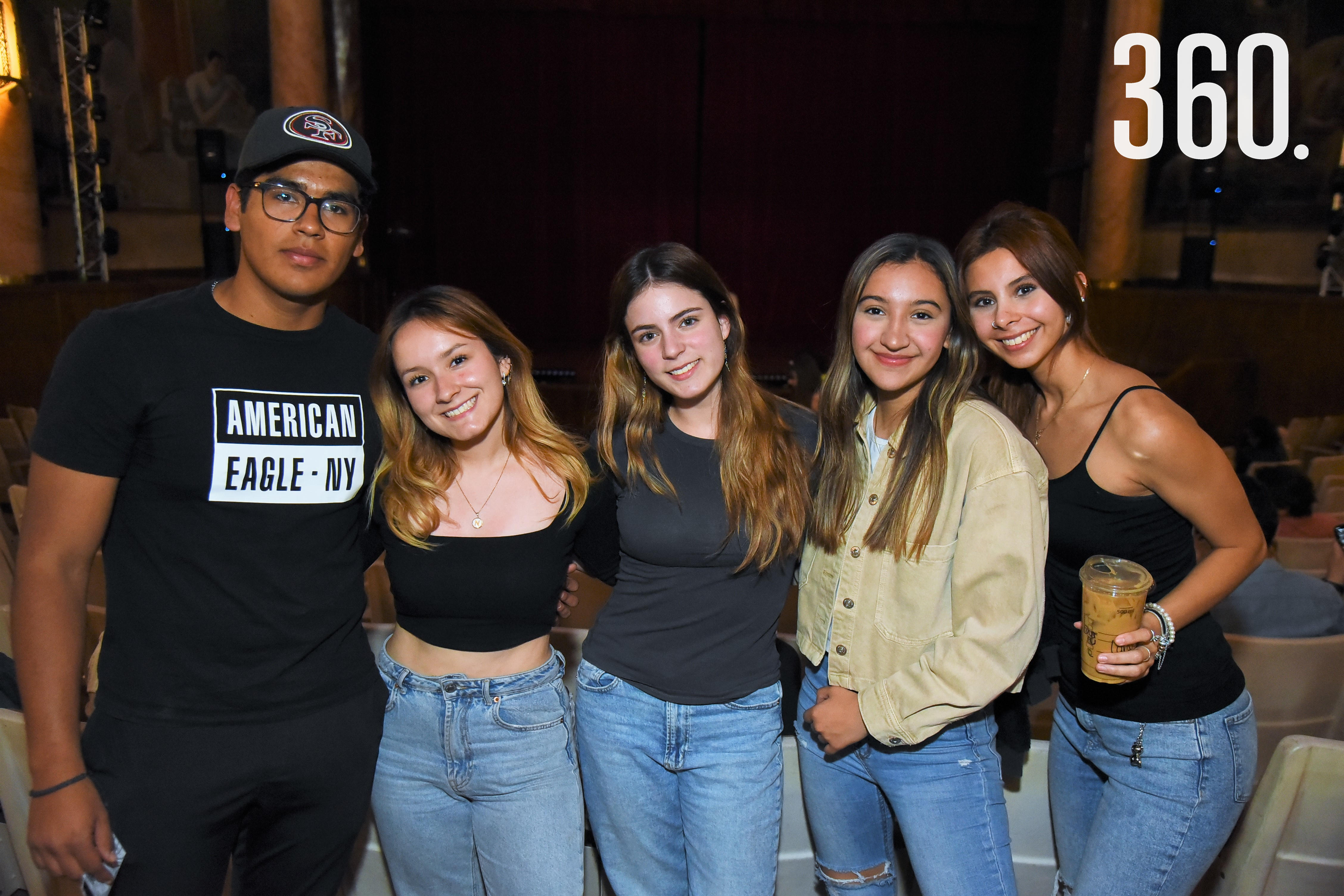 Pepe Téllez, Natalia Arizpe, María Sofía Gómez, Pati Saucedo y Larissa Siller.