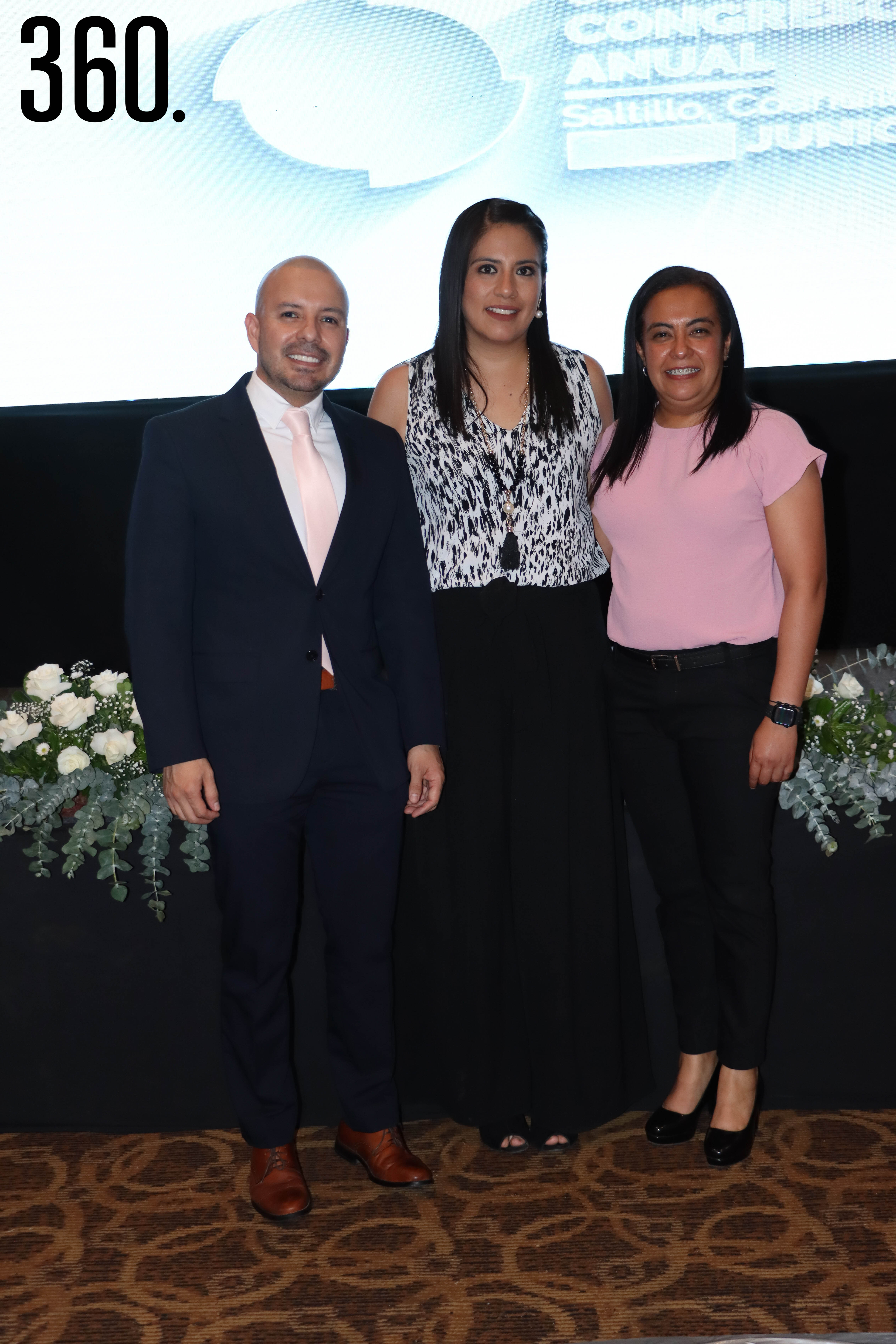 Dr. Omar Morales, Dra. Shaila Esquivel y Dra. Patricia Torres.